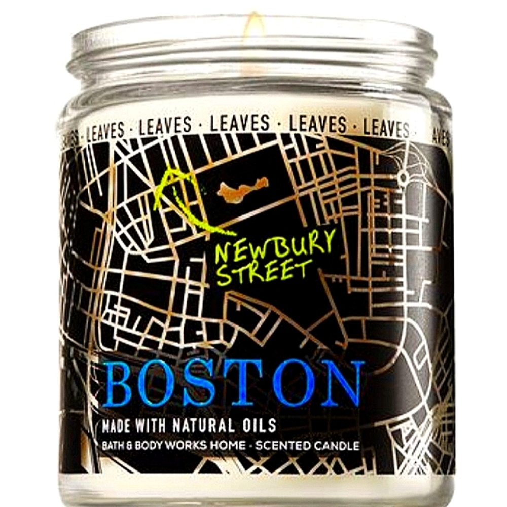 Bath and Body Works Leaves Single Wick Candle Fall Scent